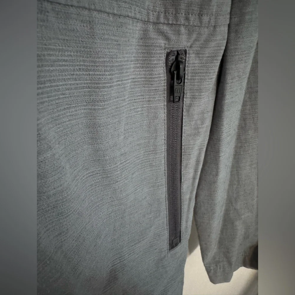 Travis Mathew Above Board Zip Jacket size men’s small